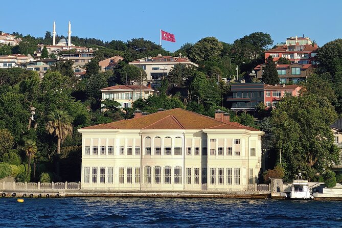 Istanbul's Golden Hour: Bosphorus Sunset Cruise By Boat - Art and Ottoman Royal Power: Painting Museum, Dolmabahçe Mosque, and Palace