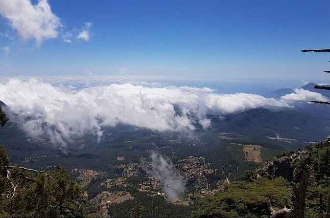 Jeep Safari from Kemer - 1500 meters by jeep: the summit run and your best timing strategy