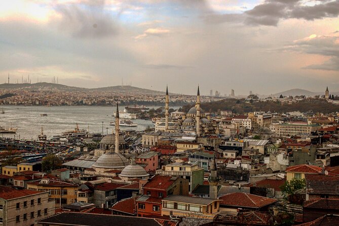 Journey Through Istanbul's History - Stop 5: Sahaflar Çarşısı, the Book Bazaar (15 Minutes)
