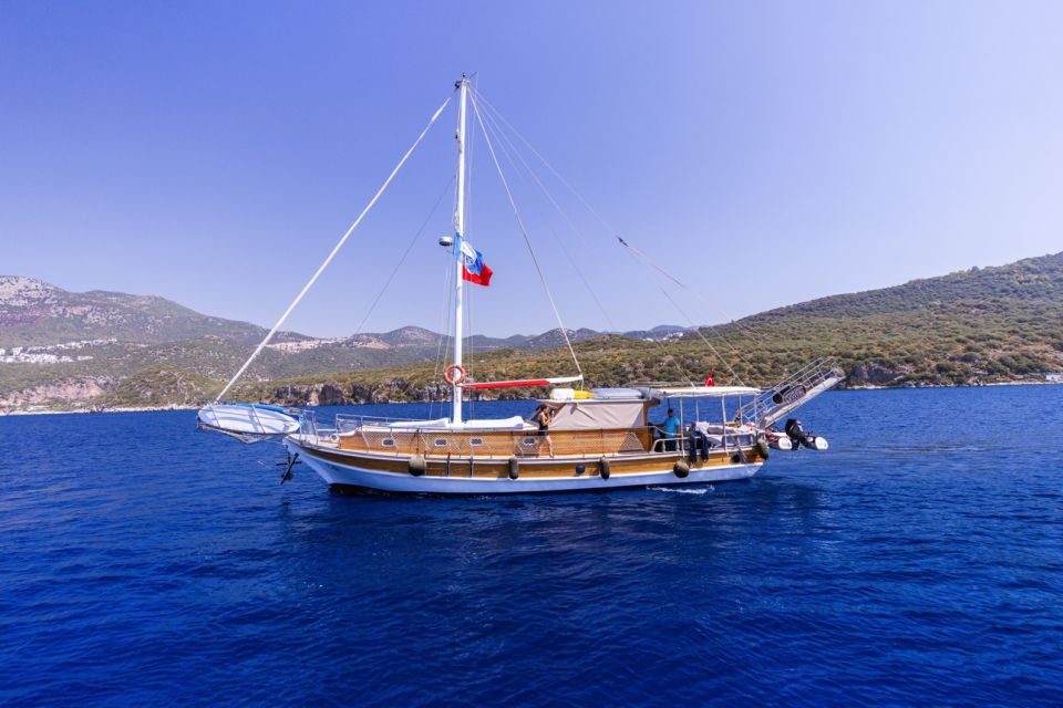 Kas: Limanagzi Beach & Island-Hopping Boat Tour with Lunch - The route: Yarilgan Bay, Small River Bay, Pigeon Island, and Limanagzi