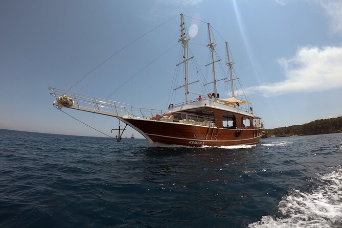 Kemer Bay Blue Cruise from Kemer - Kemer Bay cruise basics: what this day is really about