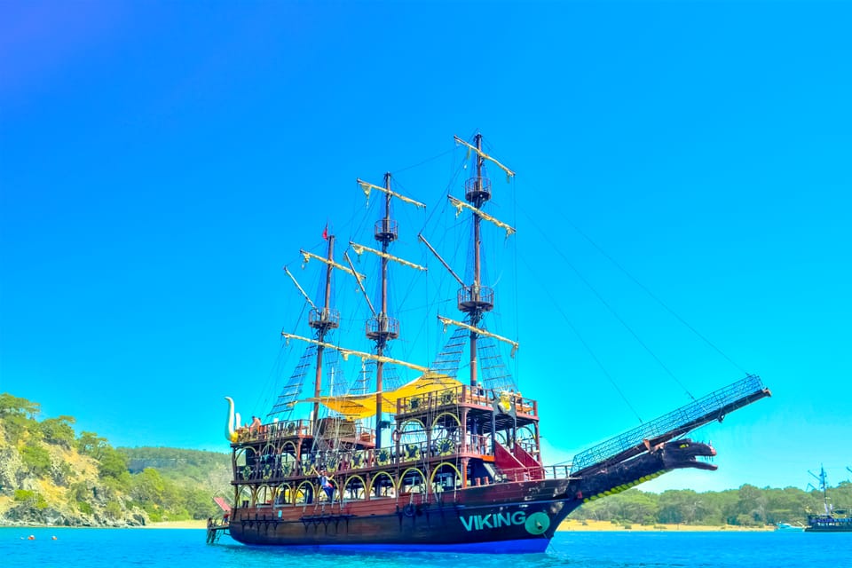 Kemer: Boat Trip with Swimming and Snorkeling - Swimming and snorkeling in Kemer’s calmer bays