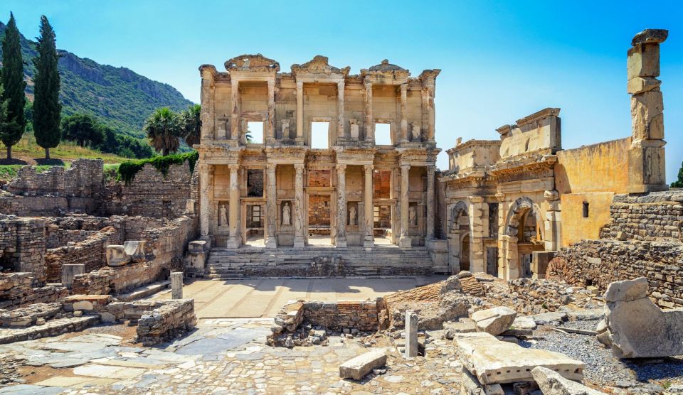 Kusadasi: Ephesus & House of Virgin Mary Fully Guided Tour - House of the Virgin Mary Outside Ephesus: Meaningful, Quiet, and Easy to Miss
