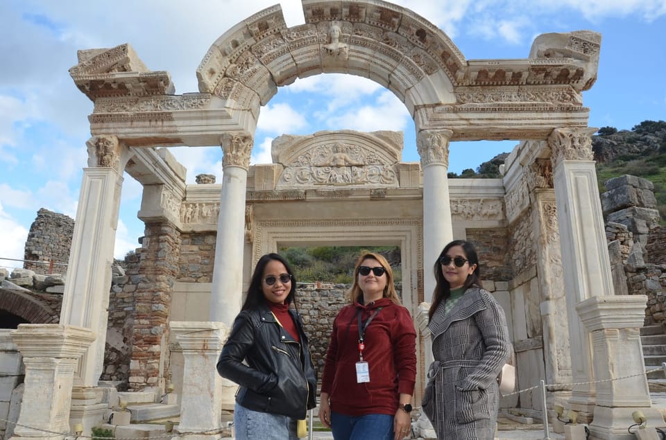 Kusadasi: EPHESUS PRIVATE PORT TOUR FOR CRUISES-SAVE TIME - Taking a break: optional restaurant and shopping time