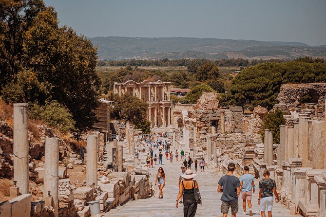 Kusadasi ephesus tours Turkish Bath with Port Pick Up and drop - Golden Fringe Lunch and Carpet Presentation: Food Plus Craft Without the Stress