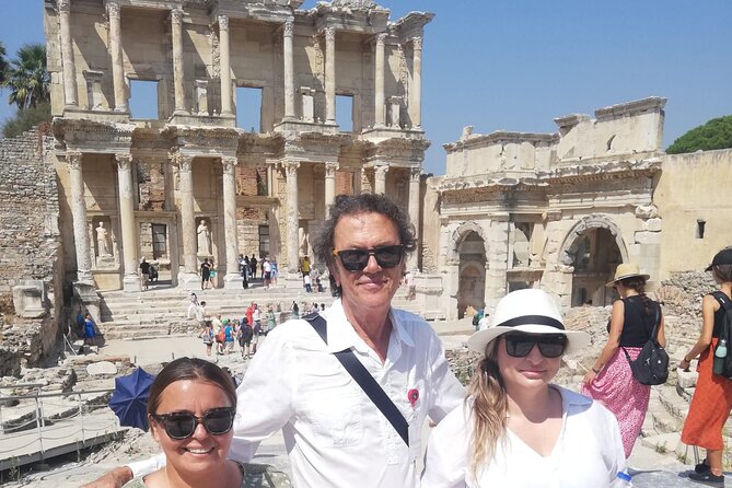 Kusadasi Shore Excursions Ephesus and Wine Tasting Tours - Selcuk Lunch Stop: Food, Break Time, and Turkish Craft Culture