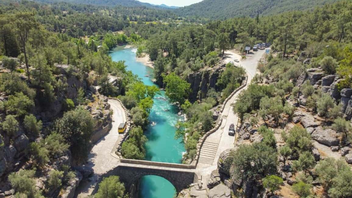 LC Rafting Tour for Families and Couples W/Lunch - Second Run: 7 km More Rapids, More Confidence, More Sweaty Joy