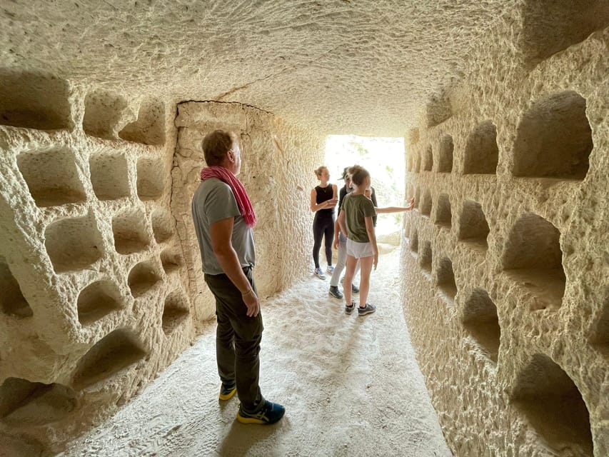 LET'S GO HİKİNG TO DİSCOVER CAPPADOCİA.. - White Valley to Love Valley: fruit breaks and fairy chimneys up close