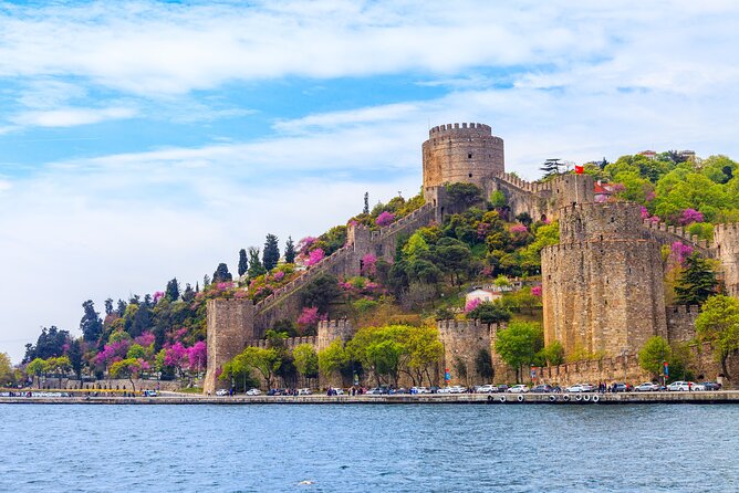 Luxurious Bosphorus Small Group Sunset Yacht Cruise with Snacks - Suada, Kuruçeşme, and Arnavutköy: when the shoreline turns into a neighborhood