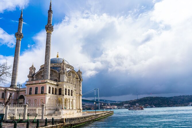Luxurious Bosphorus Small Group Sunset Yacht Cruise with Snacks - Asian-shore glamour without the museum ticket: Küçüksu and Beylerbeyi