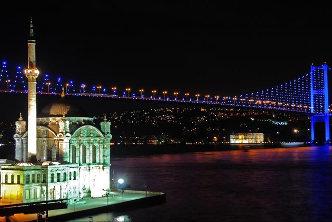 Luxury Bosphorus Dinner Cruise with Turkish Night Show - Dinner That’s Included: Meze, Cold Starters, and Grilled Mains