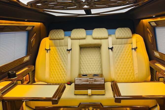 Luxury Maybaych Van İstanbul Airport Meet Transfer - Communication and service quality: what stands out