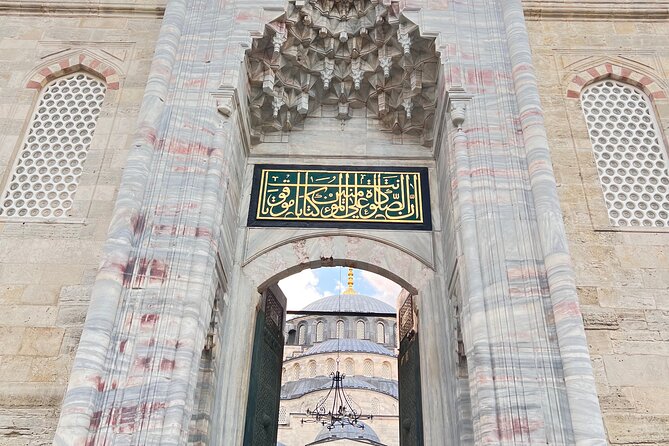 Luxury Private Istanbul Tour (allTickets and Transfers) VIP OSCAR - Hippodrome area and the Serpent Column: short stop, strong symbolism