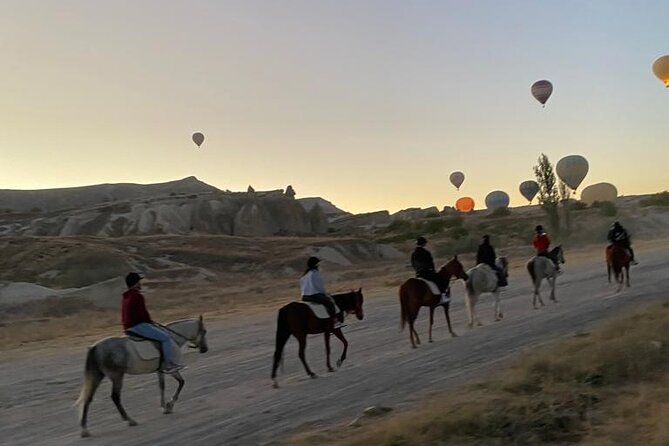 Magical horse ride with balloon in Cappadocia - Seeing Balloons While You Move: The Magic Moments You Should Aim For