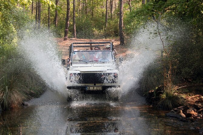 Marmaris 4x4 Jeep Safari - Turgut Village Lunch: Chicken, Open Buffets, and the Drinks Reality