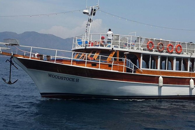 Marmaris All-Inclusive Boat Trip with Lunch & Transfers - Aquarium Bay Swim Break: Clear Water and a Quick Reset