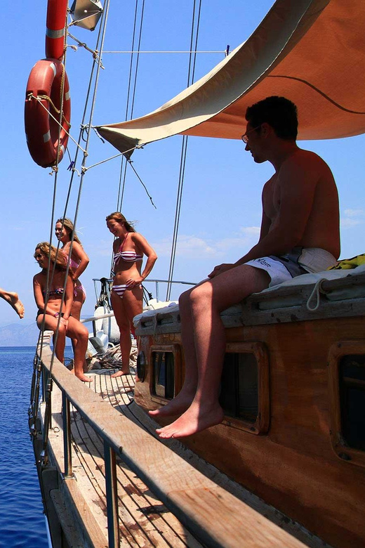 Marmaris Boat Trips with Lunch - Heaven Island and the Fish Farm Feeding Moment