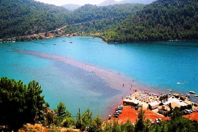 Marmaris & Icmeler Jeep Safari W/ Water Fight, Clour & Foam Party - Kız Kumu (Girl Sand) in Orhaniye: a beach walk with a twist
