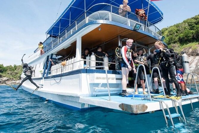 Marmaris / Icmeler : Scuba Diving with Lunch and Transfer - Lunch Onboard: A Real Meal, Not a Token Snack
