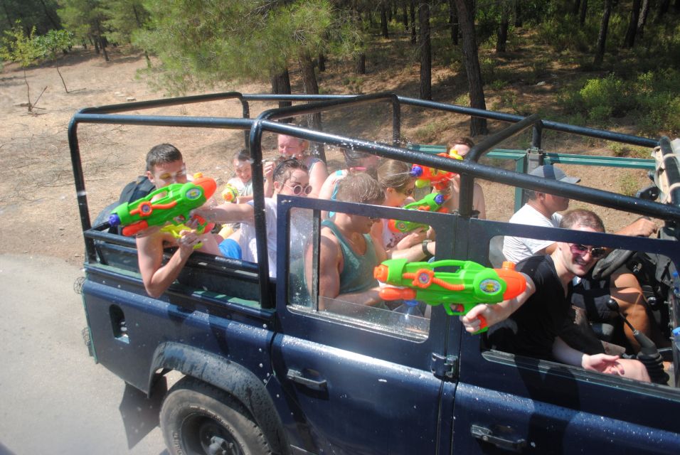 Marmaris Jeep Safari Water Fight, Colour and Foam Party - Safety Briefing and the 50 km/h Comfort Zone