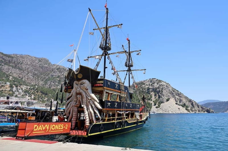 Marmaris: Pirate Boat Trip with Meal, Drinks and Transfer - Key things that make this Marmaris pirate boat trip worth a look