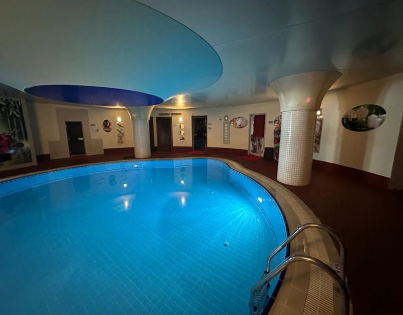 Marmaris: Traditional Turkish Bath Experience with Transfers - A 2-hour Marmaris hamam route, from clogs to hot marble