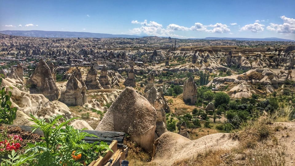 Mochiron Tour Full day Cappadocia With Japanese Guide - Uchisar Castle viewpoint: the fast route to big sky