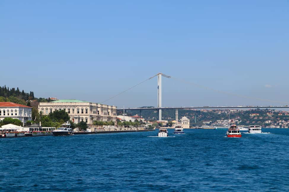 Morning Bosphorus Cruise with Breakfast & Asian Side Stop - Passing between Europe and Asia: why the cruise matters beyond the views