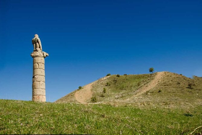 Mount Nemrut and Gobekli Tepe Tour 2-Day 1-Night from Istanbul - Karakuş Tumulusu: Doric Columns and a Royal Tomb Story