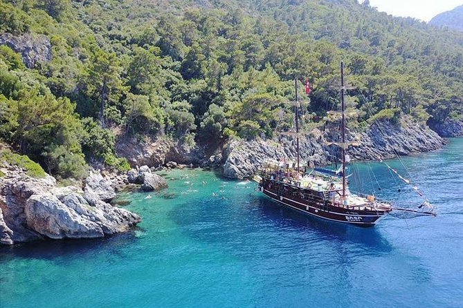 National Park Boat Trip with Lunch from Kusadasi / Selcuk - Boat comfort and the crowd factor (especially in summer)