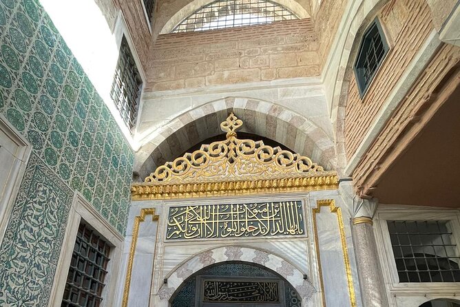 Old Istanbul Gems: Full-Day Private Tour - Hippodrome square: quick monuments with big backstory