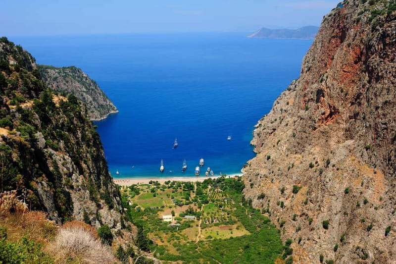 Ölüdeniz: Blue Cave, Butterfly Valley & Lunch Boat Tour - Ölüdeniz to Fethiye by gulet: a proper coastline day, not a quick hop