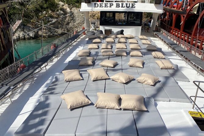 Oludeniz Full Day Boat Cruise with Lunch and Butterfly Valley - Lunch on Board: what’s included, and how to make it work