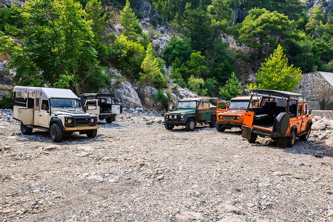 Olympos, Cirali, Chimera Night Tour with Dinner at Ulupinar - Kemer pickup and the jeep ride: how the night gets going