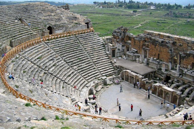 Pamukkale and Hierapolis Full-Day Guided Tour from Kemer - The long drive from Kemer: bring the basics