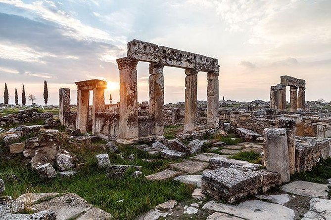 Pamukkale, Cleopatra’s pool, Hieropolis from Antalya with lunch - Timing and transport from Antalya: a long day that needs patience