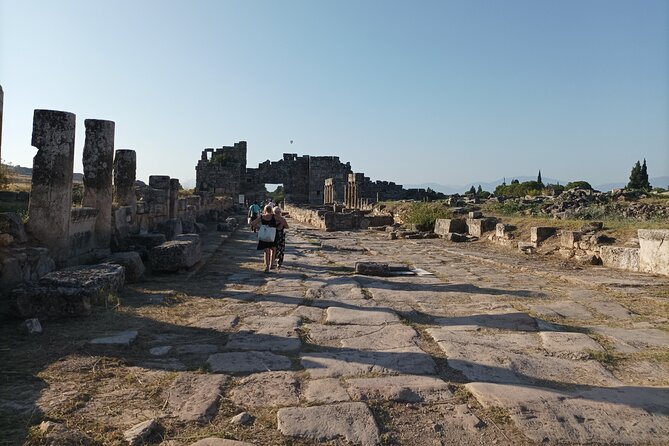 Pamukkale Hierapolis Cleopatra pool Daily Private Tours - Lunch and the included-versus-not details that affect your budget
