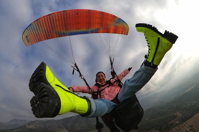 Pamukkale Paragliding Experience By Local Expert Pilots - What the 15–30 minute flight feels like in real time