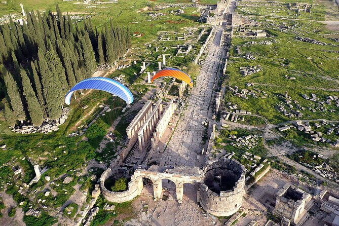 Pamukkale Small Group Tour with Lunch from Kusadasi - Travertines and the Pamukkale thermal pools: timing is everything