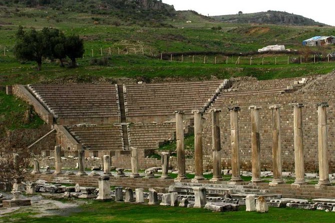 Pergamon Tour - Stop 4: Bergama lunch stop—one hour to reset