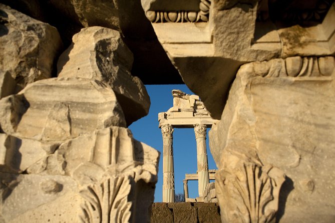 Pergamon&Asklepion Day Tour from Kusadasi / Izmir - Getting Picked Up in Kusadasi or Izmir (And Getting Rolling Fast)