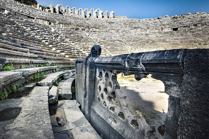 Perge and Aspendos Ancient Marvels Tour: A Leisurely Exploration - Stop 1: Perge Antik Kenti and why the guide’s pace helps