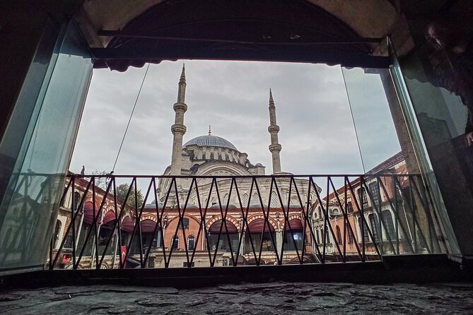 Photograph the Hidden Corners of the Grand Bazaar in Istanbul - The Real Grand Bazaar: Workshops, Tea-Making Places, and Local Work Life