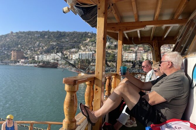 Pirate Boat Tour in Alanya: A Relaxing Day Out with Lunch - Sailing Along Red Tower and Tersane Shipyard