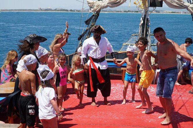 Pirate Ship Cruise with Food and Swimming Stops in Alanya - Comfort on a Full Boat: Seats, Smells, and Realistic Expectations