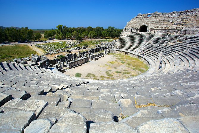 Priene Miletos Didyma (PMD) Tour From Kusadasi Port / Hotels - Stop 3: Priene—grid-plan city streets by the Meander River