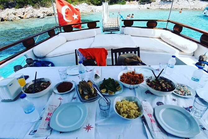 Private 6-Hour Boat Tour with Lunch in Bodrum Bays - Who This Bodrum Private Tour Suits Best
