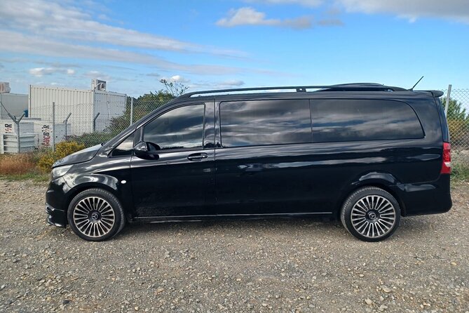 Private Airport Transfer - How far in advance should you book?