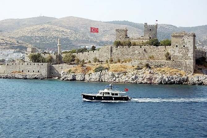Private Bodrum City Tour with Guide & Lunch - Entrance fees Extra - Bodrum Castle Tickets and Underwater Museum Costs (Entrance Fees Extra)