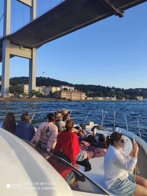 Private Bosphorus Yacht with Local Guide and Snacks - The Best Part of the Route: From Galata to the Bosphorus Strait